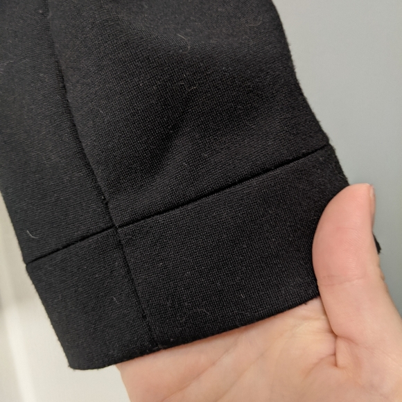 LOFT Cropped Blazer - Picture 4 of 8